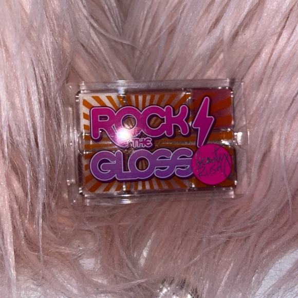Victoria’s Secret Beauty Rush Rock the Fudge - Picture 6 of 7